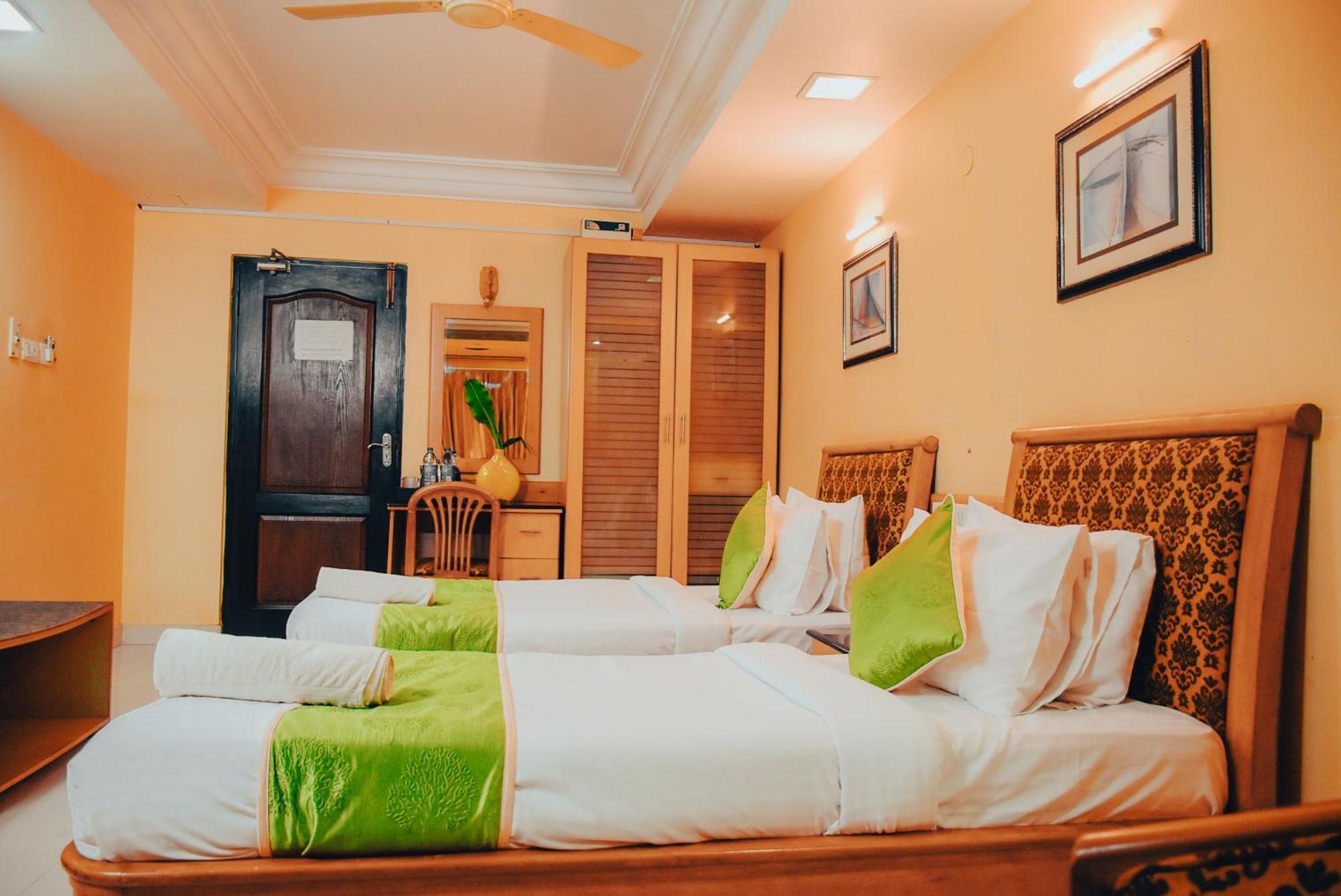 Naksha Tree Hotels - Mogappair Chennai Exterior photo